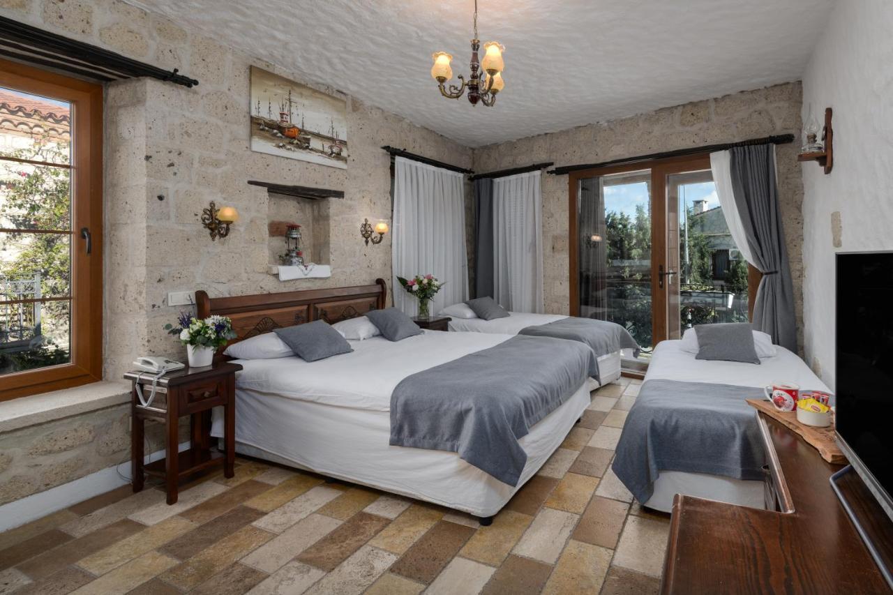 Alacati Koclu Konagi Hotel Rum bild