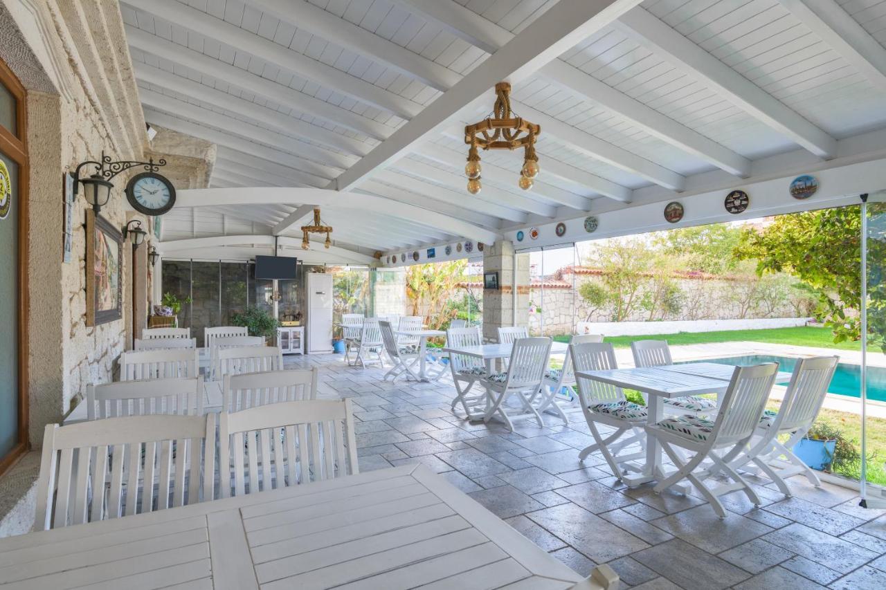 Alacati Koclu Konagi Hotel Exteriör bild